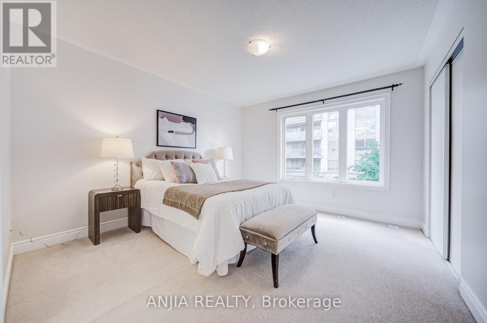 25 Galleria Parkway Property Photo 29
