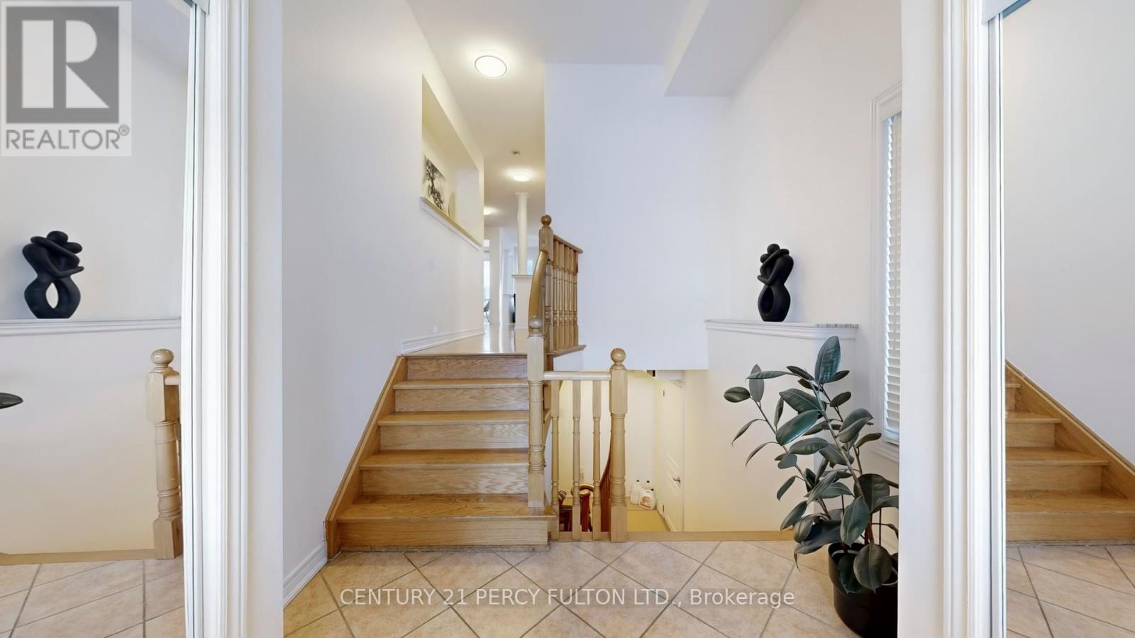 145 Silver Maple Road Property Photo 4