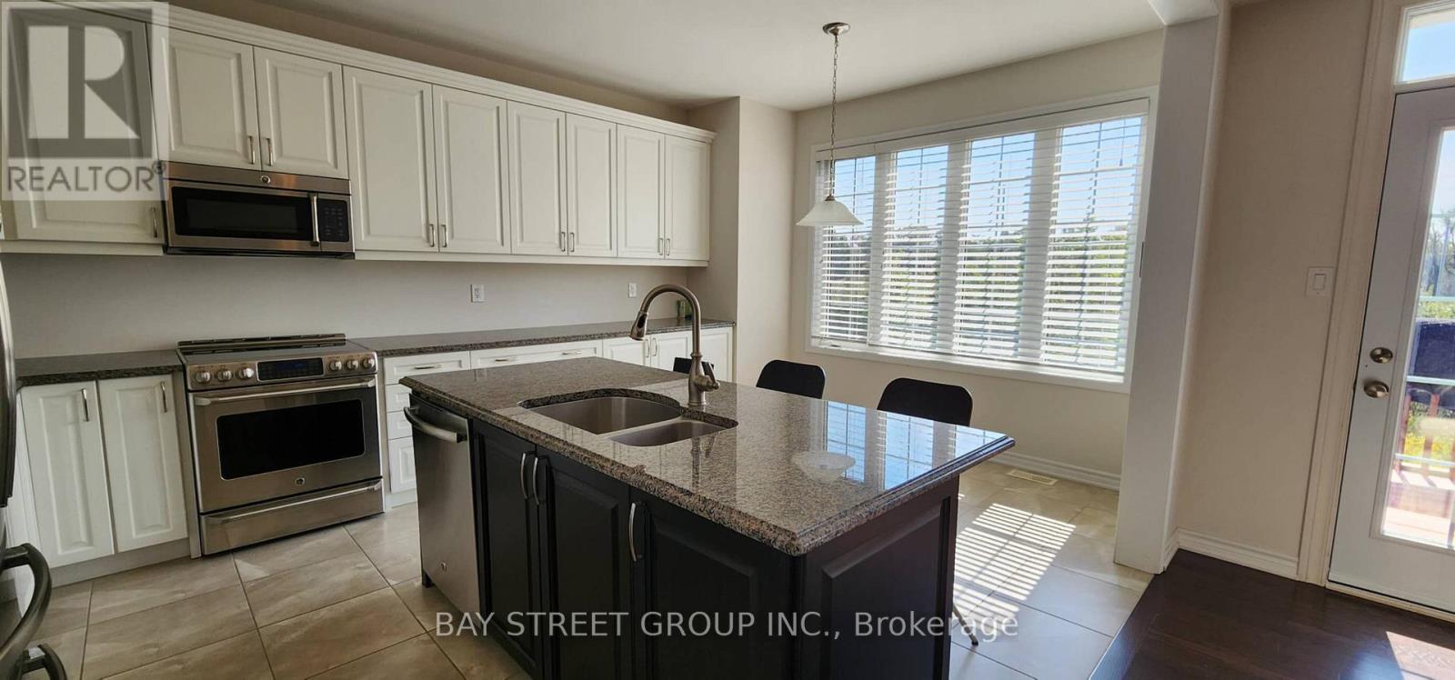 246 Degraaf Crescent Property Photo 5