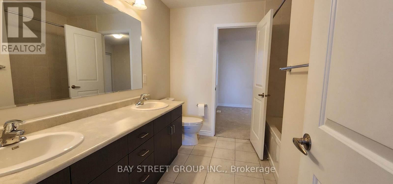 246 Degraaf Crescent Property Photo 22