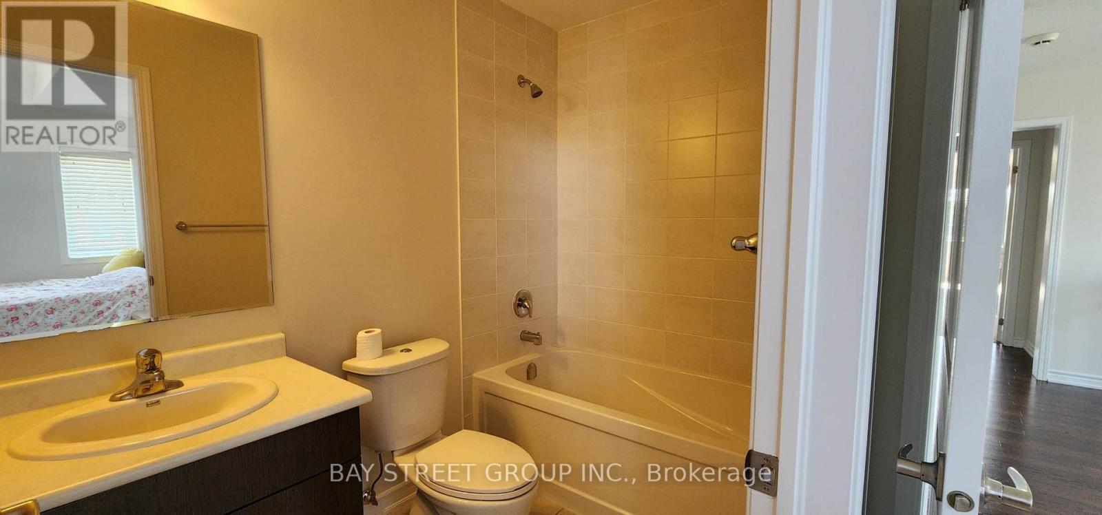 246 Degraaf Crescent Property Photo 24