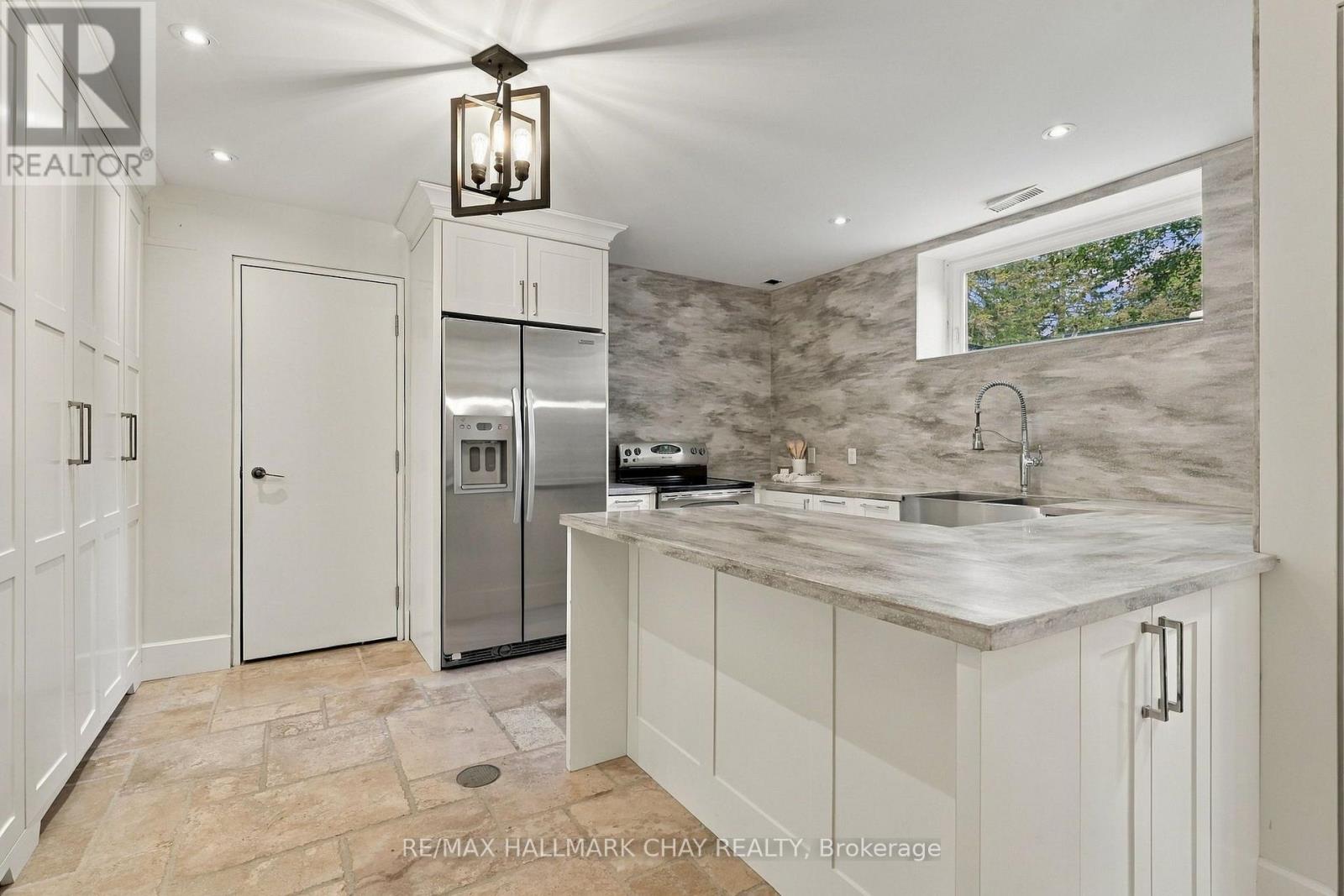 6513 King Road Property Photo 32