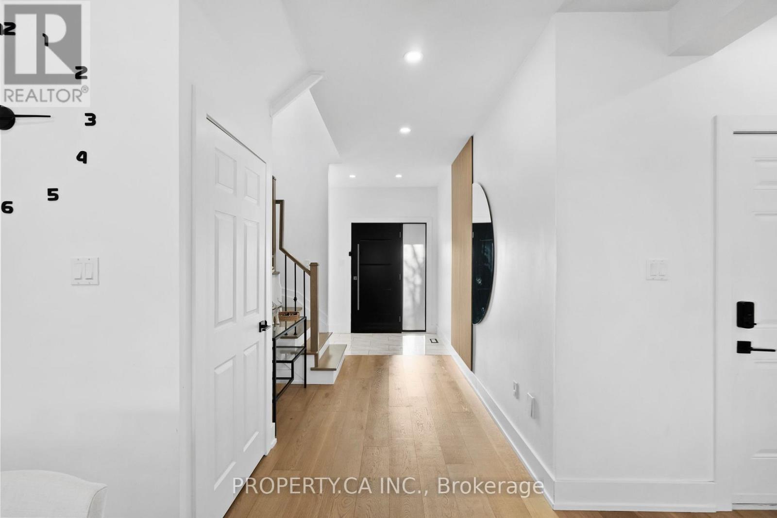 44 Andrew Hill Drive Property Photo 4