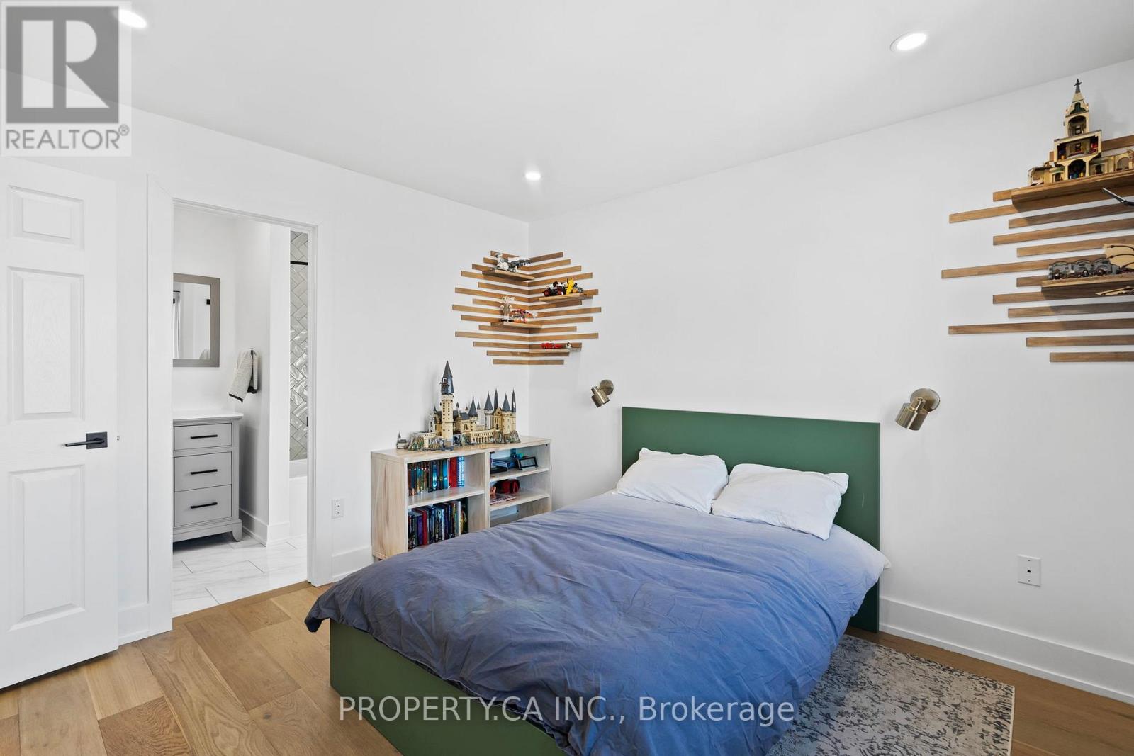 44 Andrew Hill Drive Property Photo 33