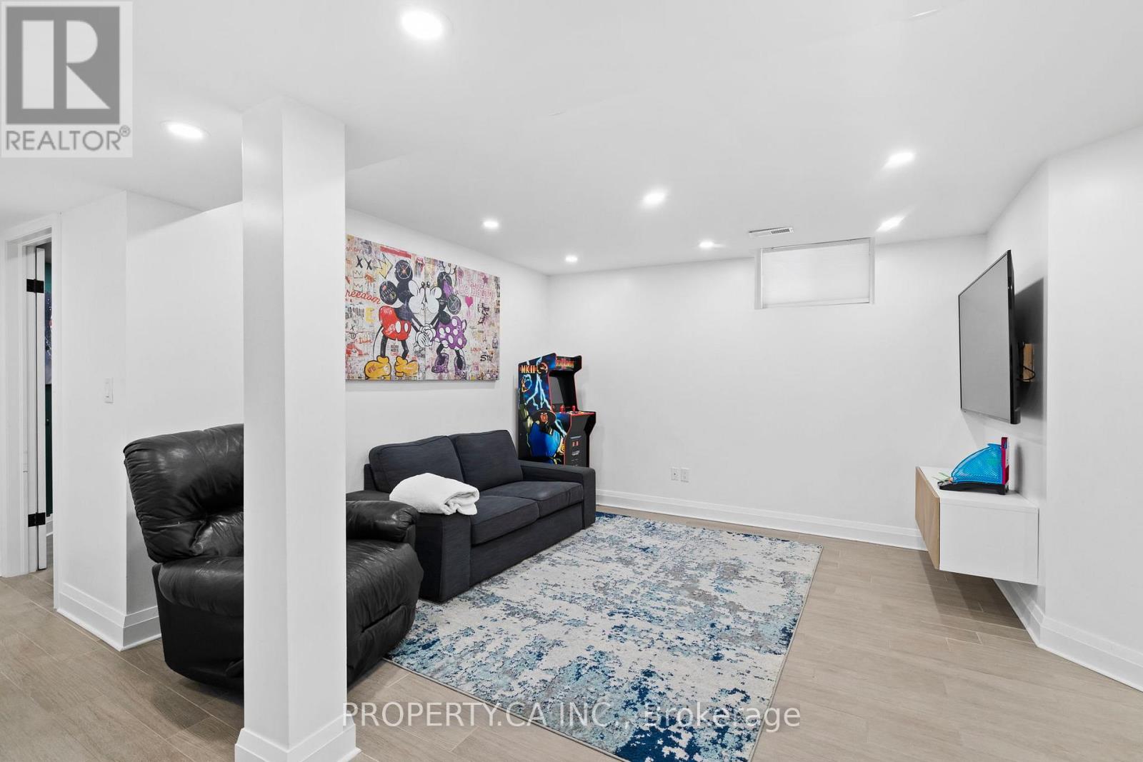 44 Andrew Hill Drive Property Photo 39