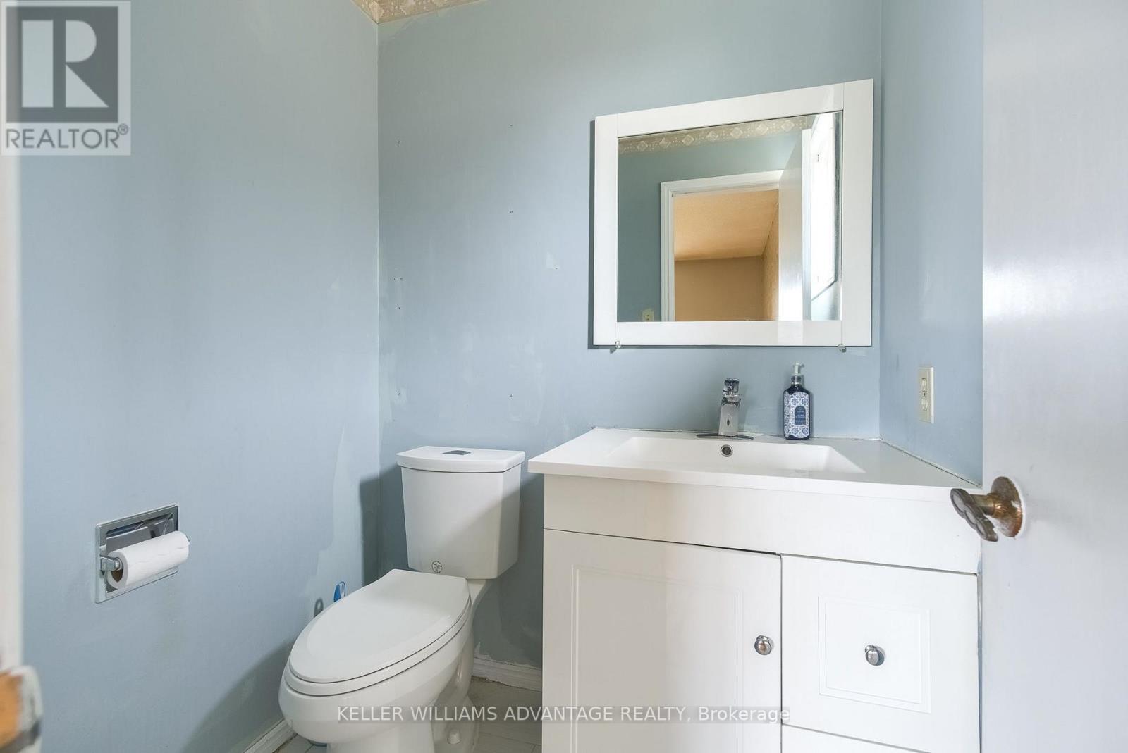 68 Fullerton Crescent Property Photo 15