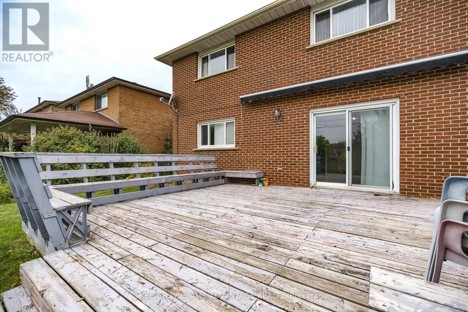 68 Fullerton Crescent Property Photo 37