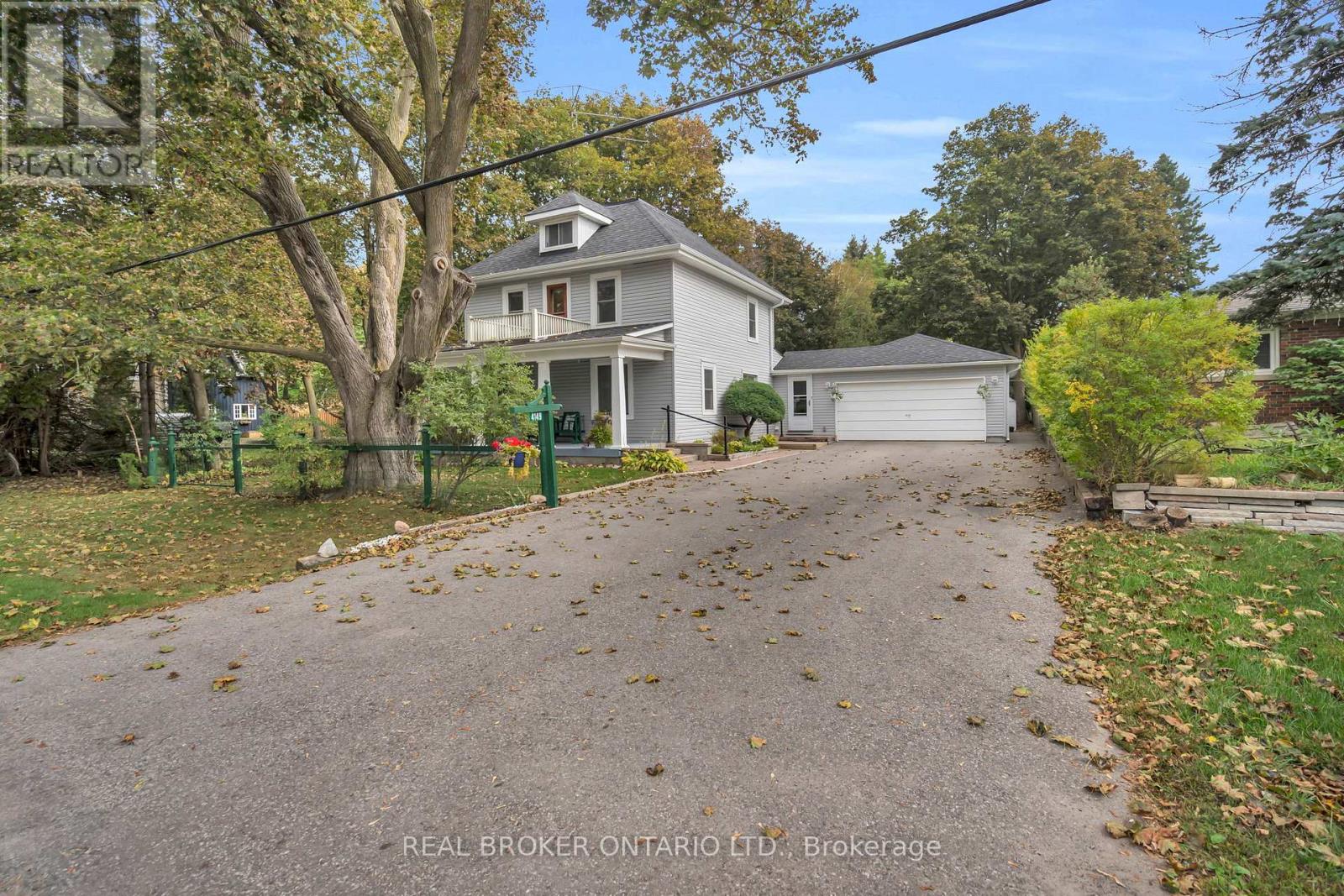 4149 Front Street Property Photo 4