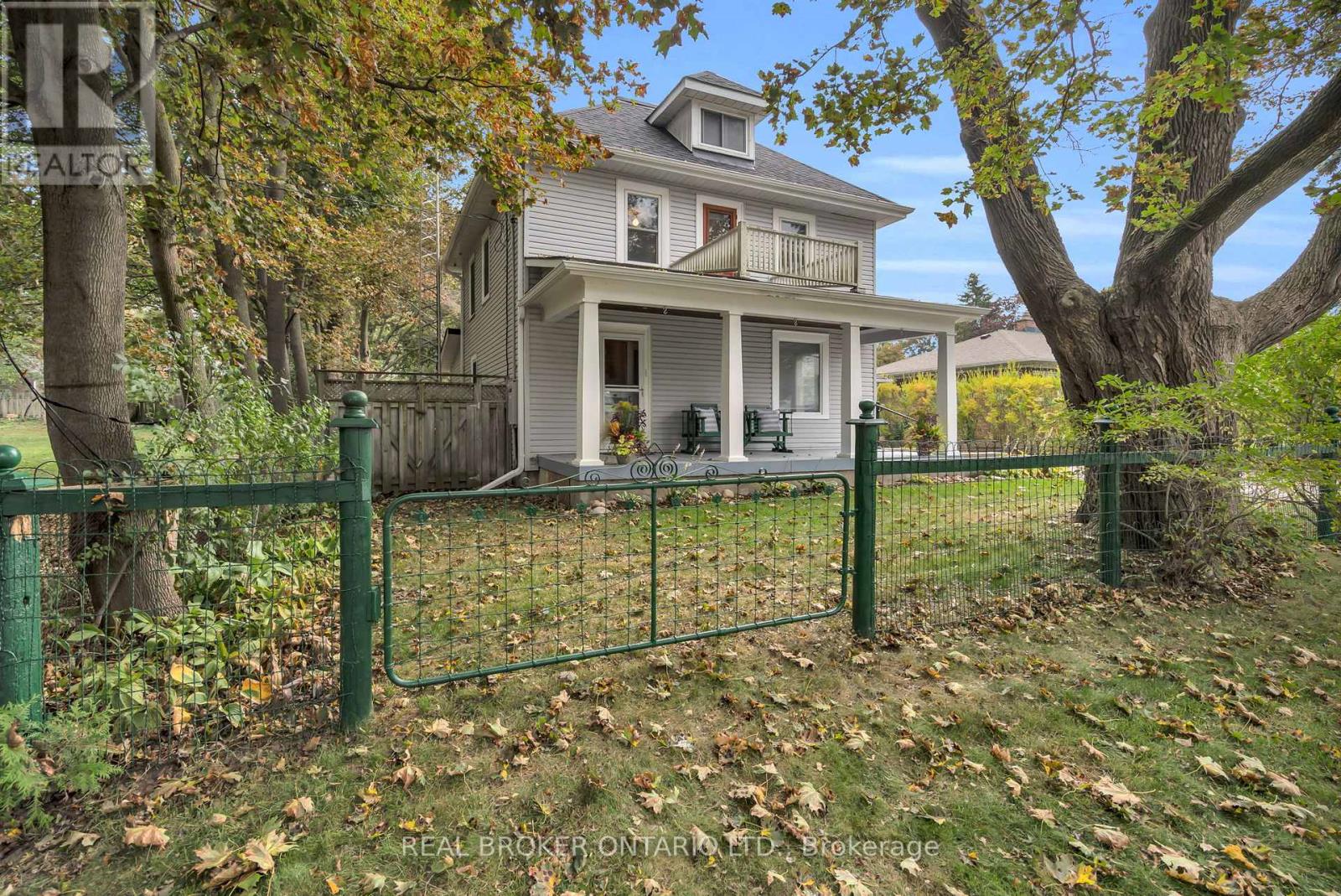 4149 Front Street Property Photo 7