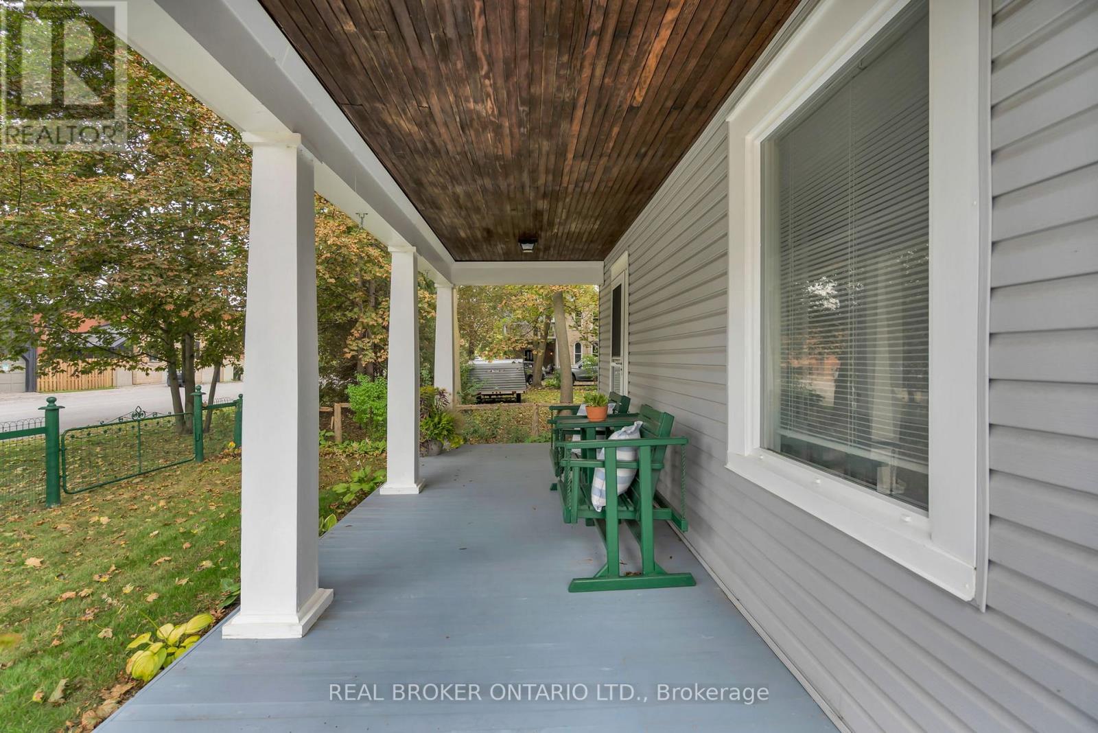 4149 Front Street Property Photo 9