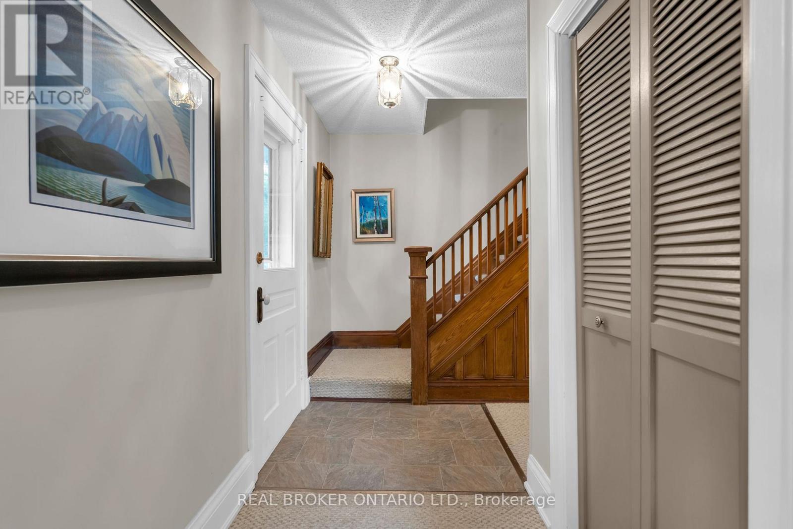 4149 Front Street Property Photo 12