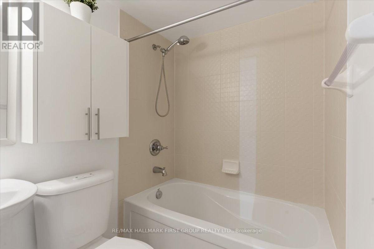 102 - 320 John Street Property Photo 19