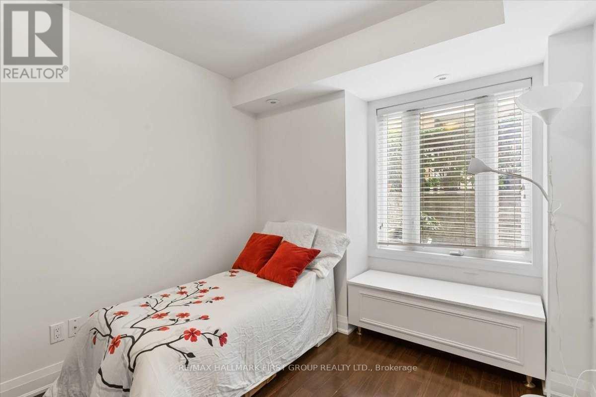 102 - 320 John Street Property Photo 21