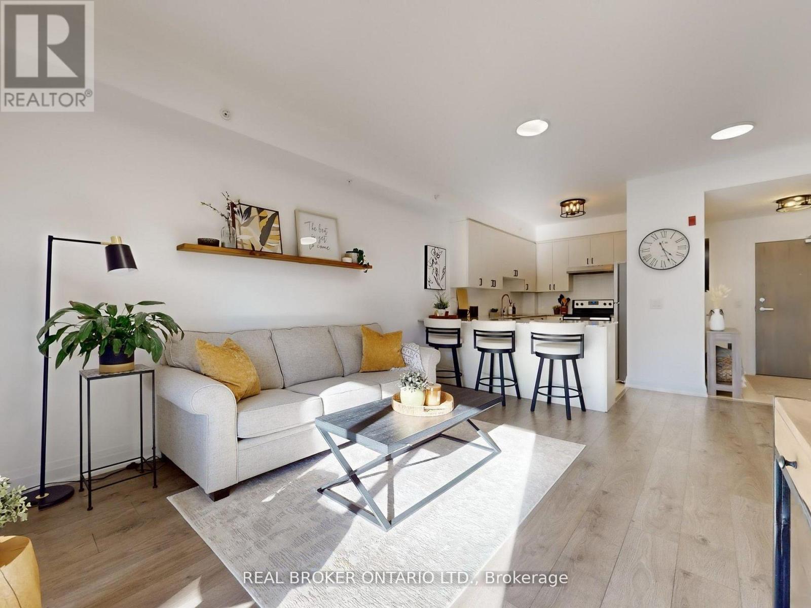 122 - 481 RUPERT AVENUE Property Photo 1