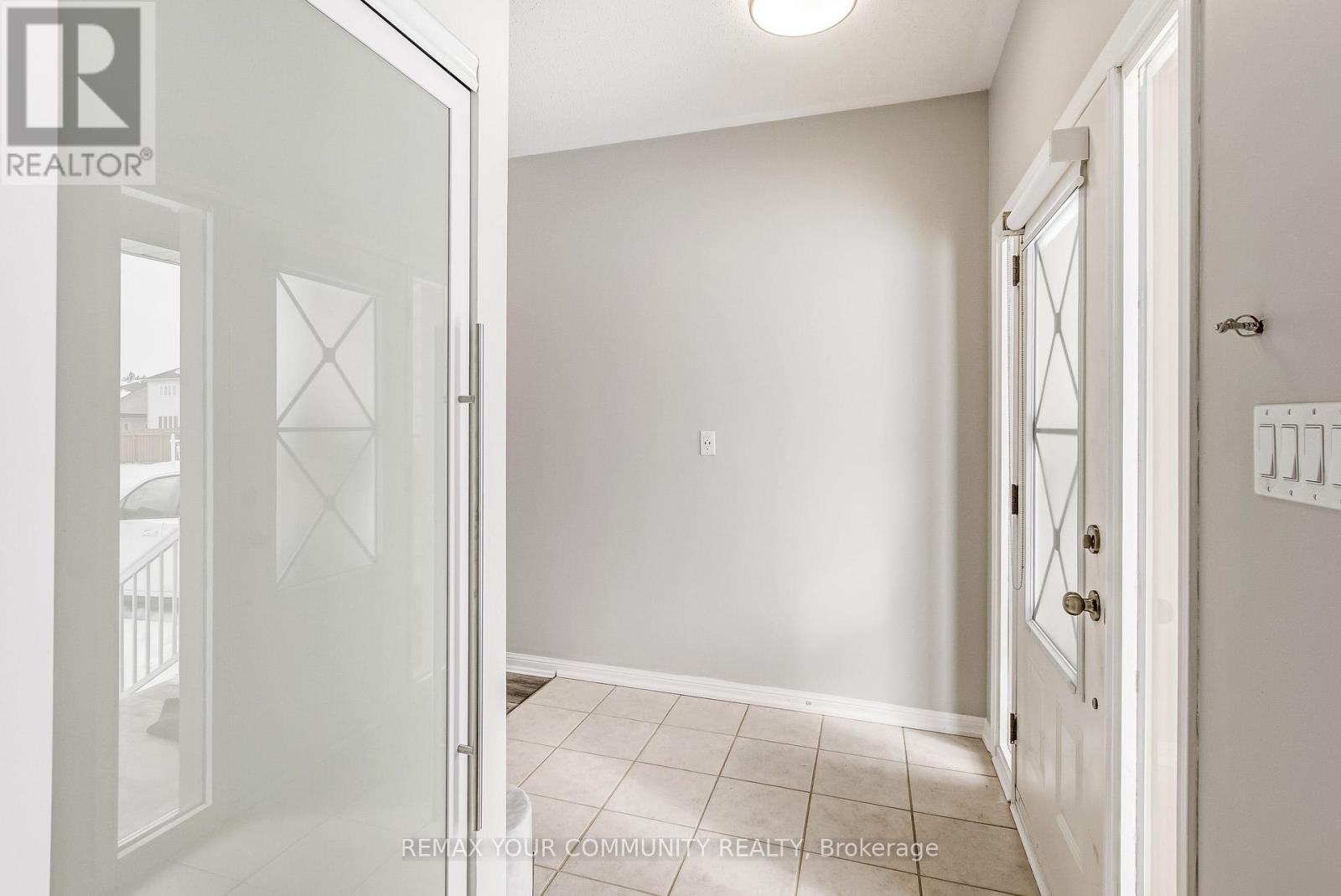 16 Don Hadden Crescent Property Photo 3