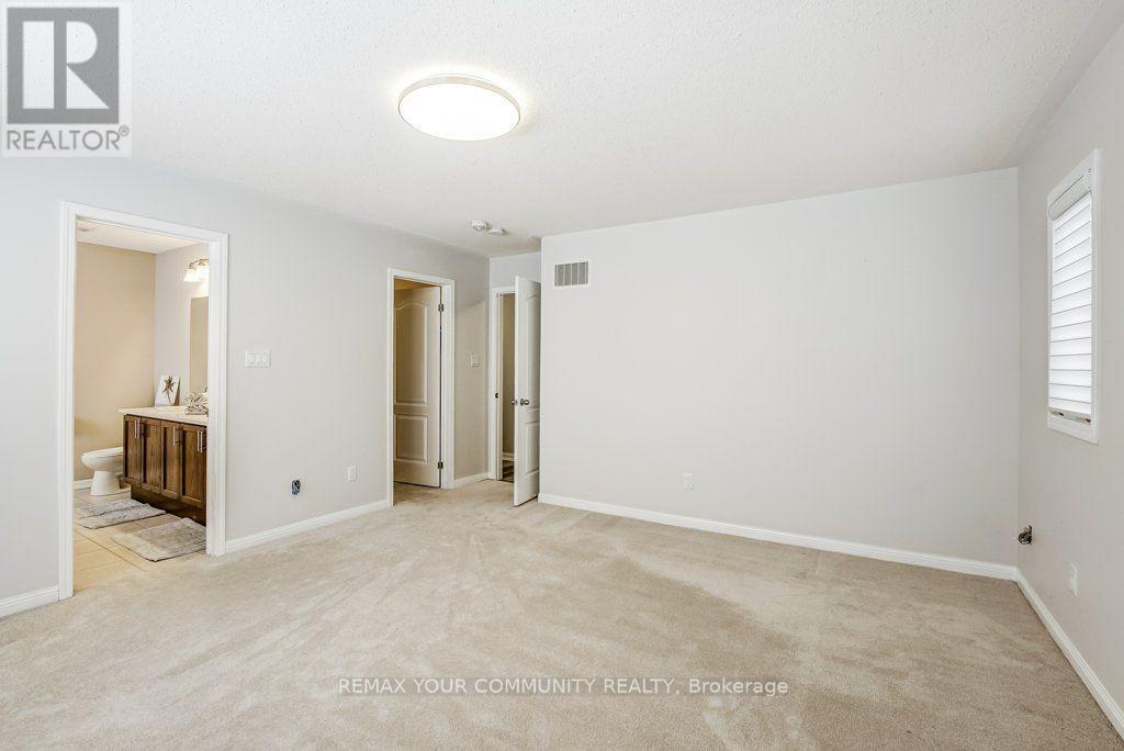 16 Don Hadden Crescent Property Photo 17