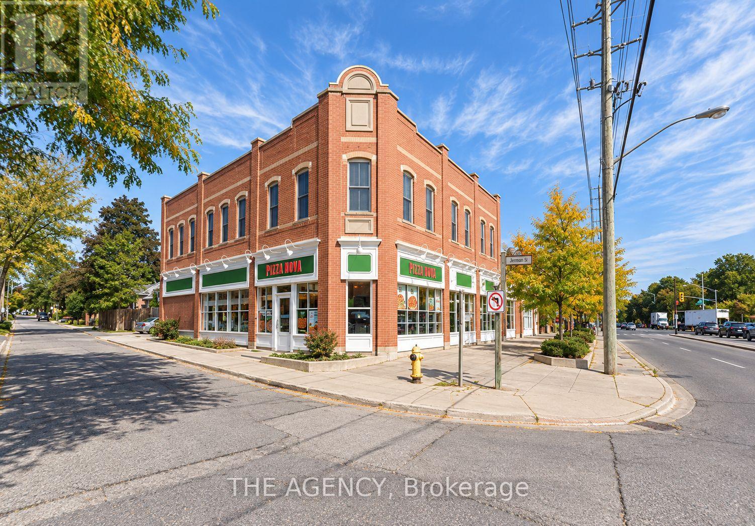 6050 Highway 7 E Property Photo 1