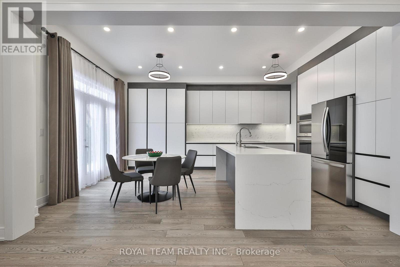 1361 Blackmore Street Property Photo 6