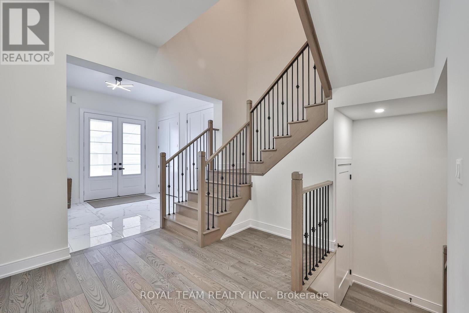 1361 Blackmore Street Property Photo 16