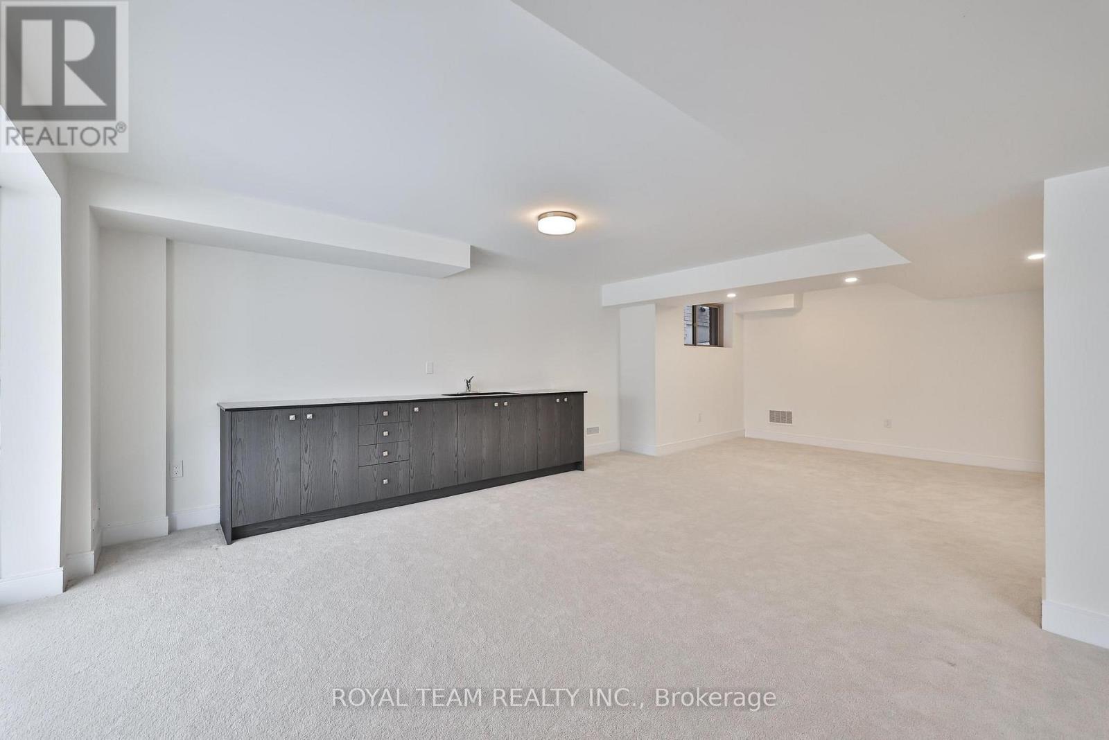 1361 Blackmore Street Property Photo 39