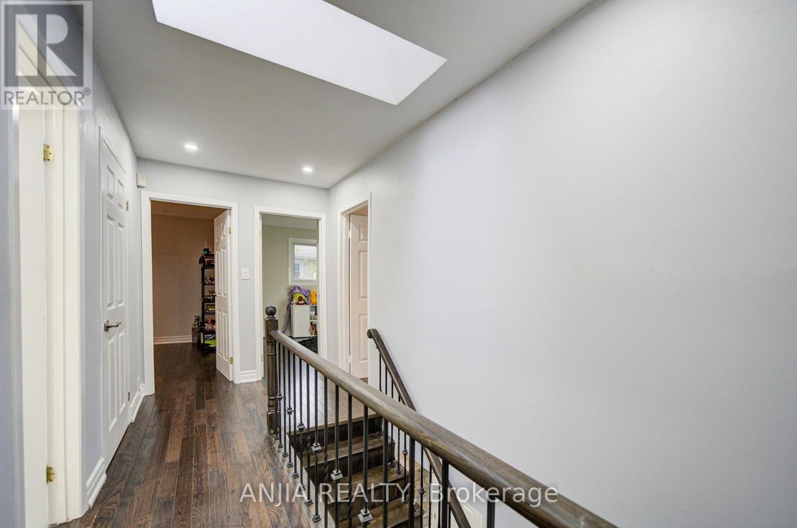 58 Summerfeldt Crescent Property Photo 17