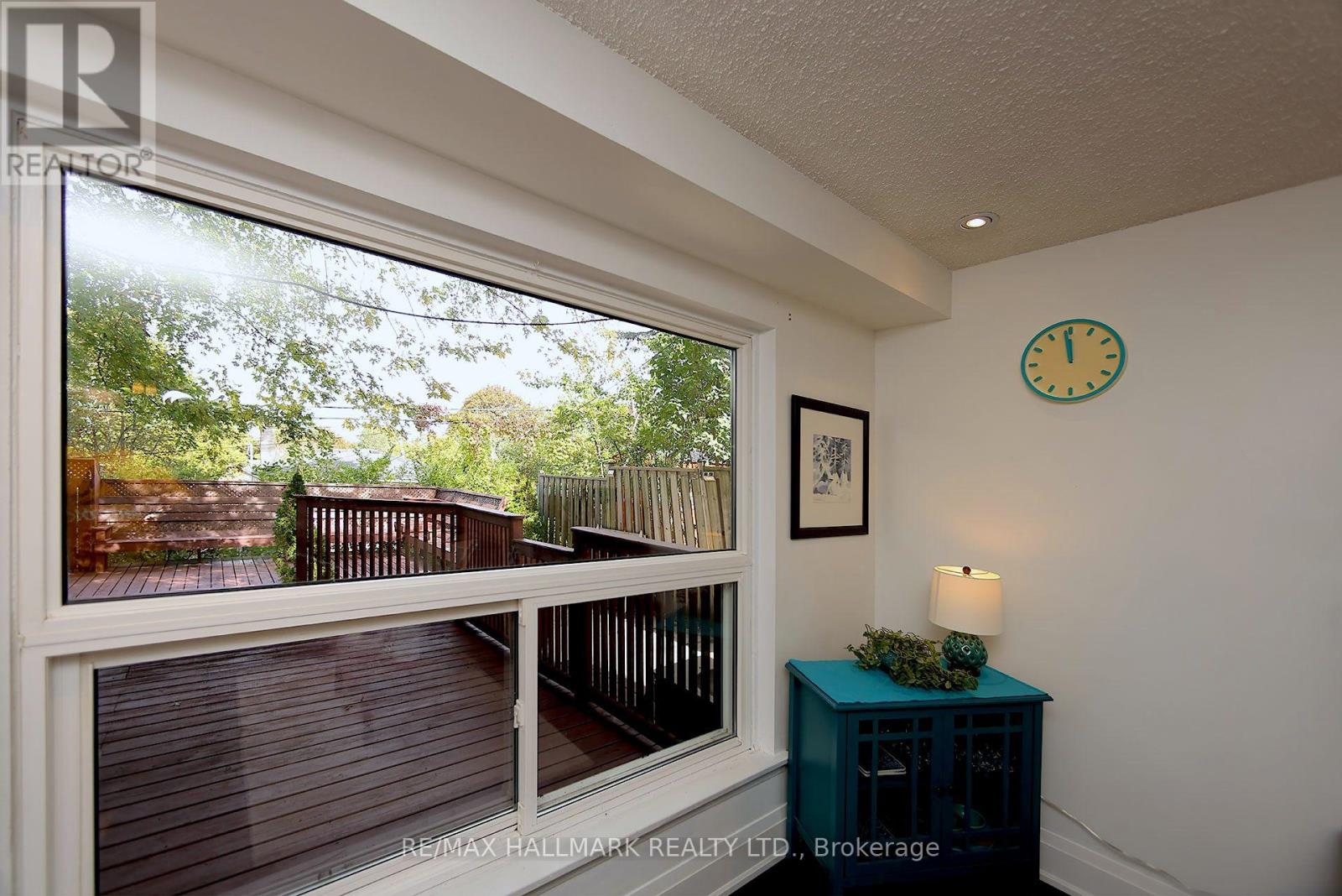 781 Pam Crescent Property Photo 7