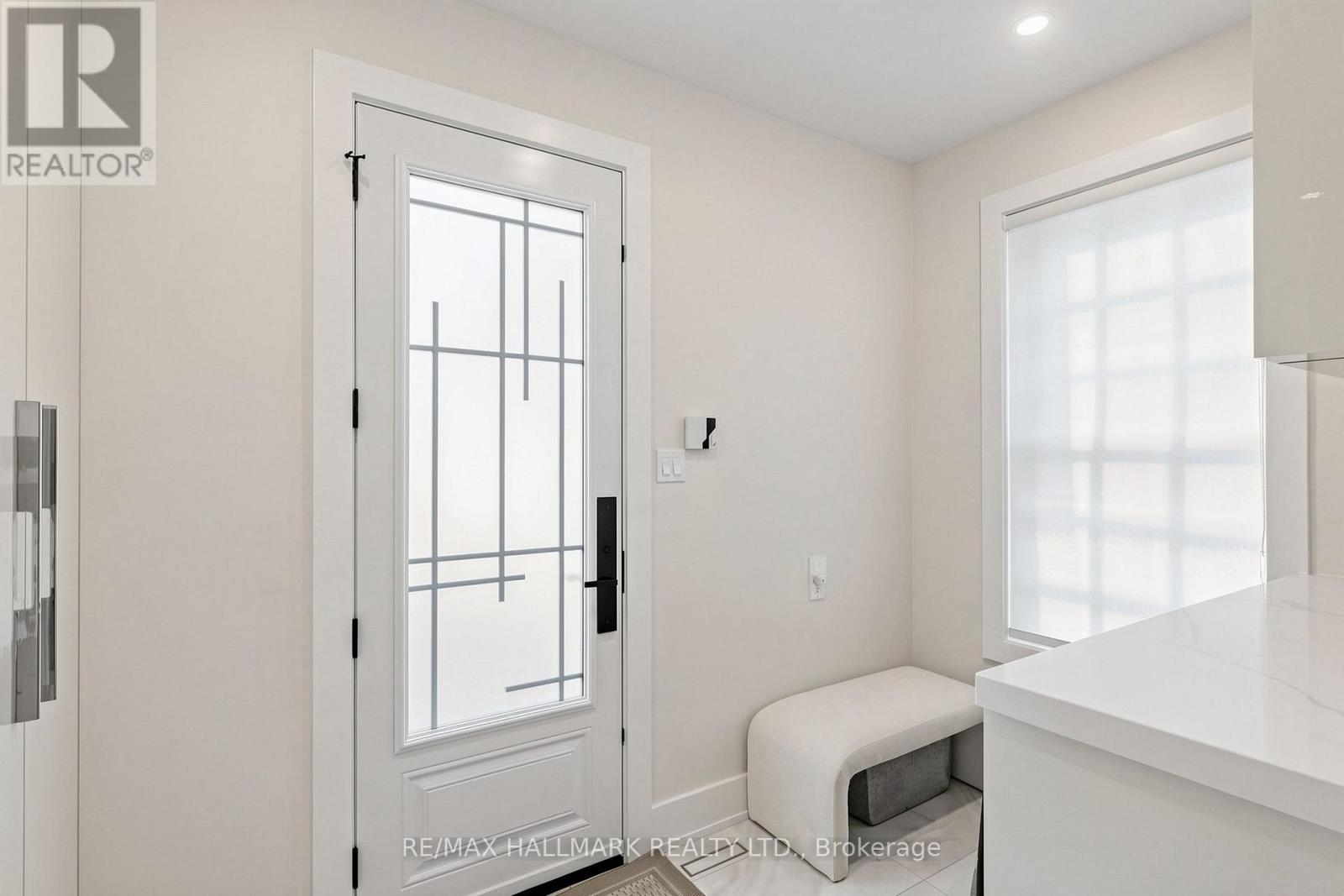 63 Willett Crescent Property Photo 14