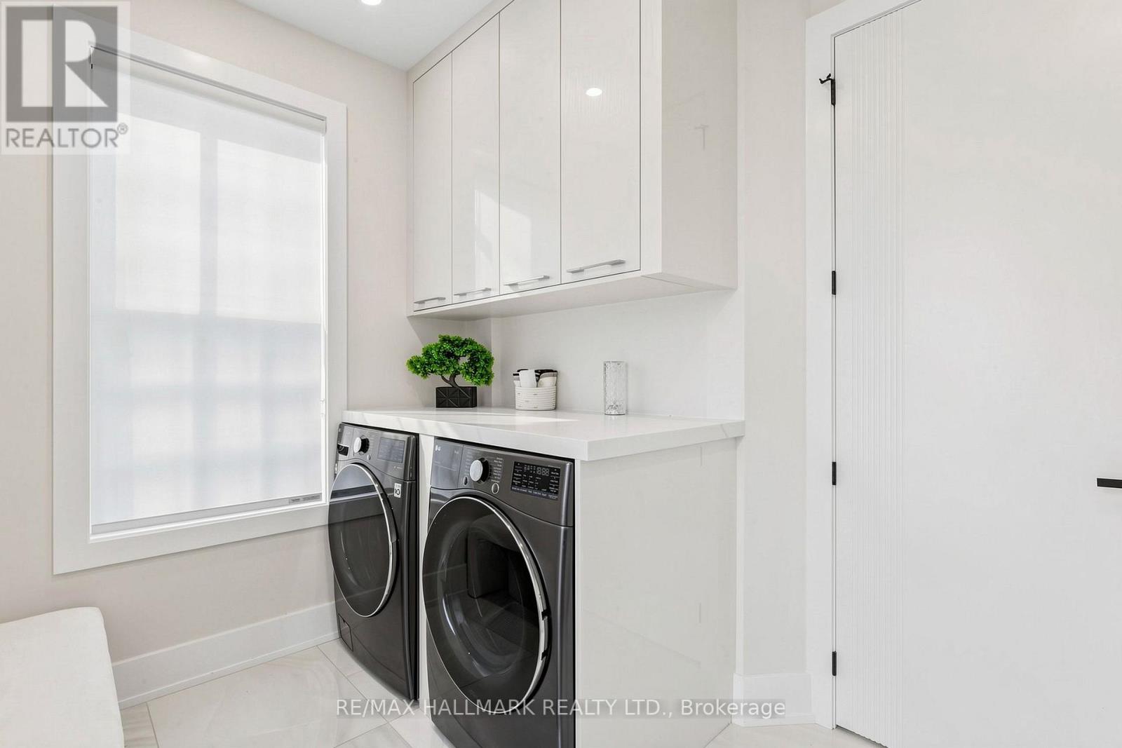 63 Willett Crescent Property Photo 15