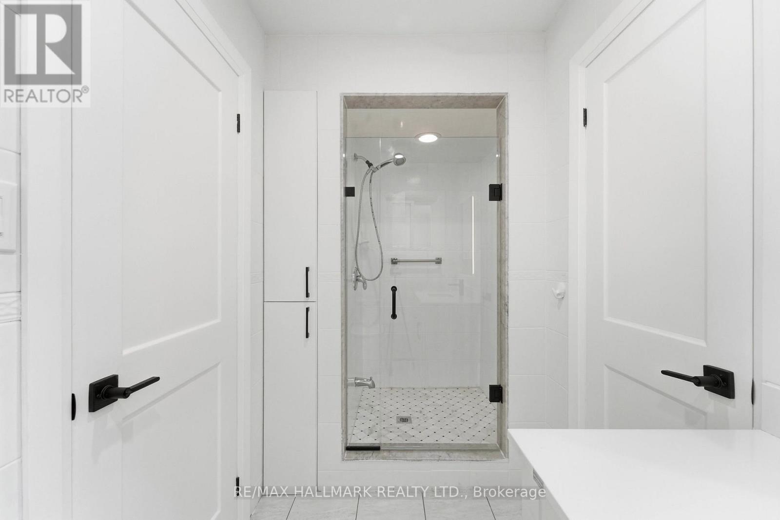 44 Olympia Gate Property Photo 15