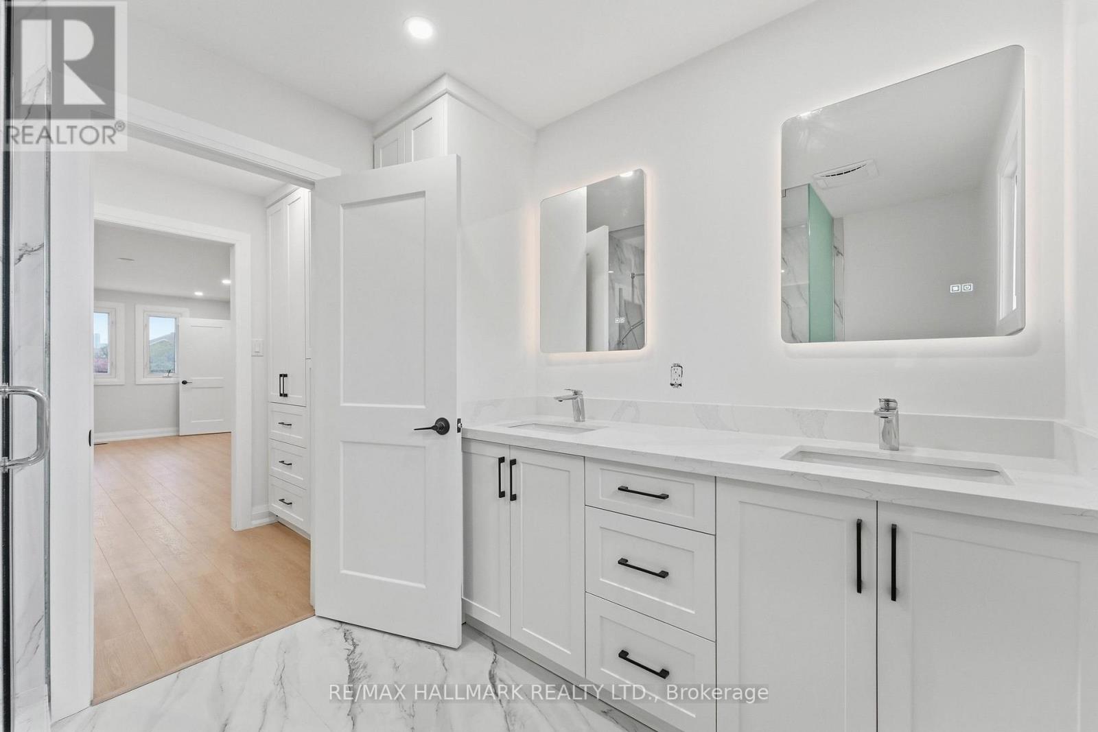 44 Olympia Gate Property Photo 22