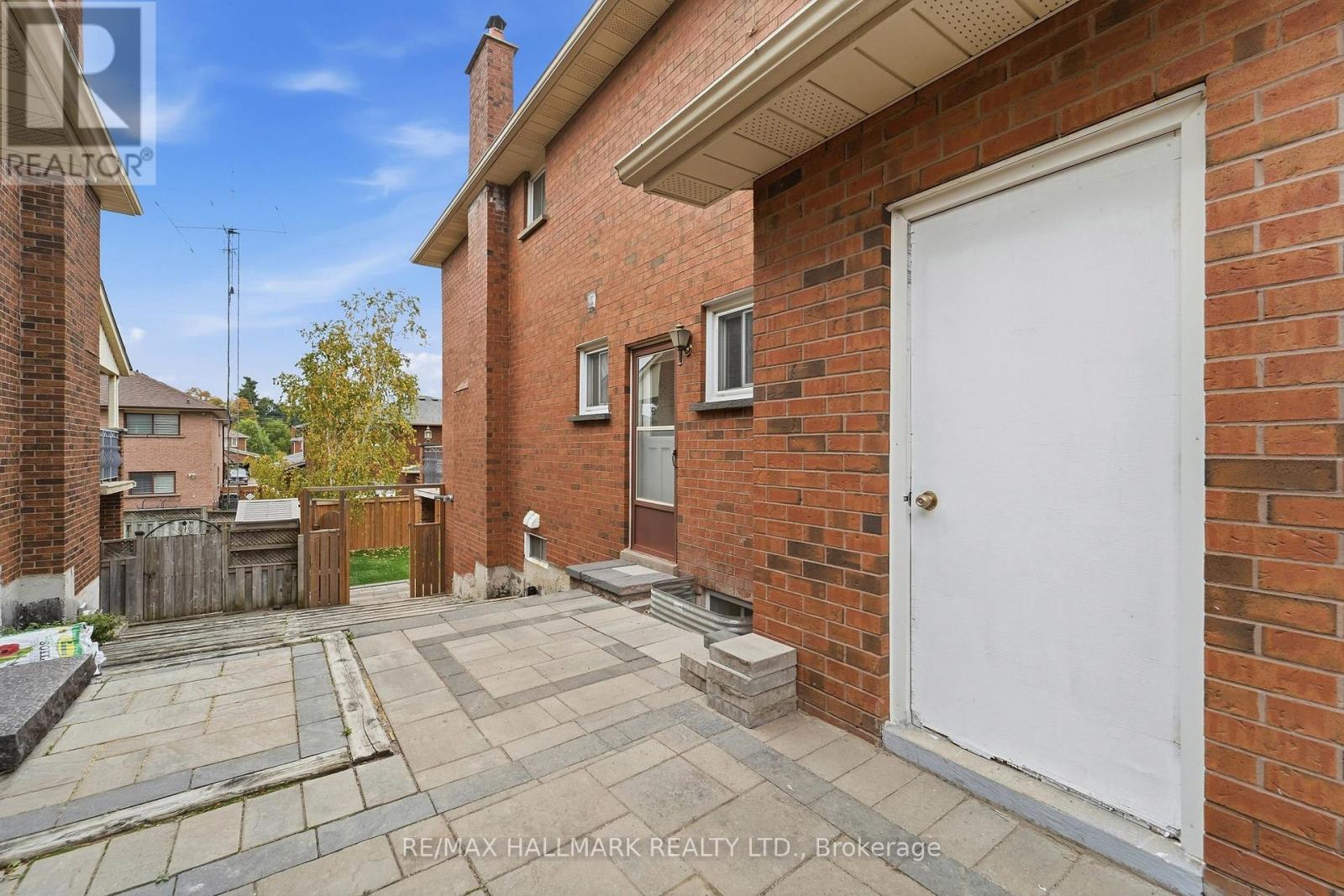 44 Olympia Gate Property Photo 40
