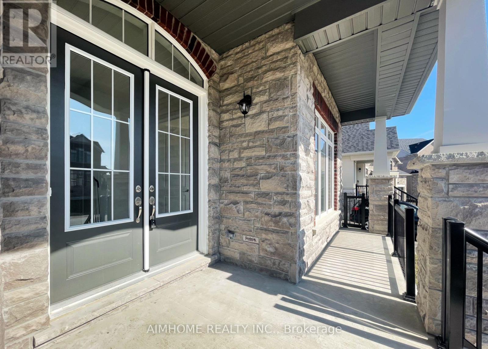 1517 Broderick Street Property Photo 3