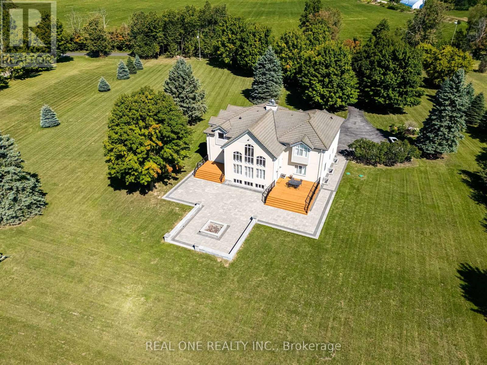 2477 Hornes Road Property Photo 10