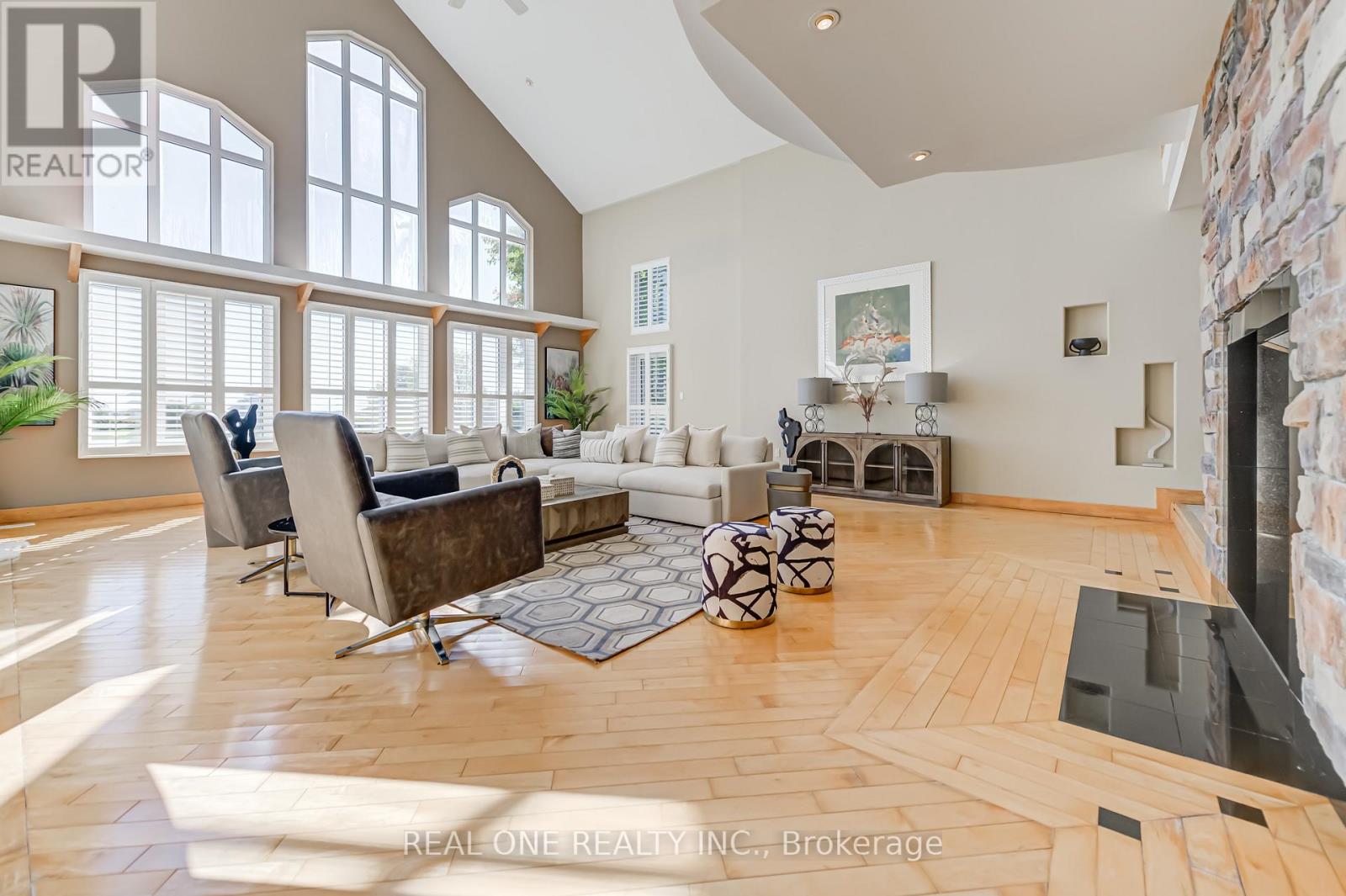 2477 Hornes Road Property Photo 14