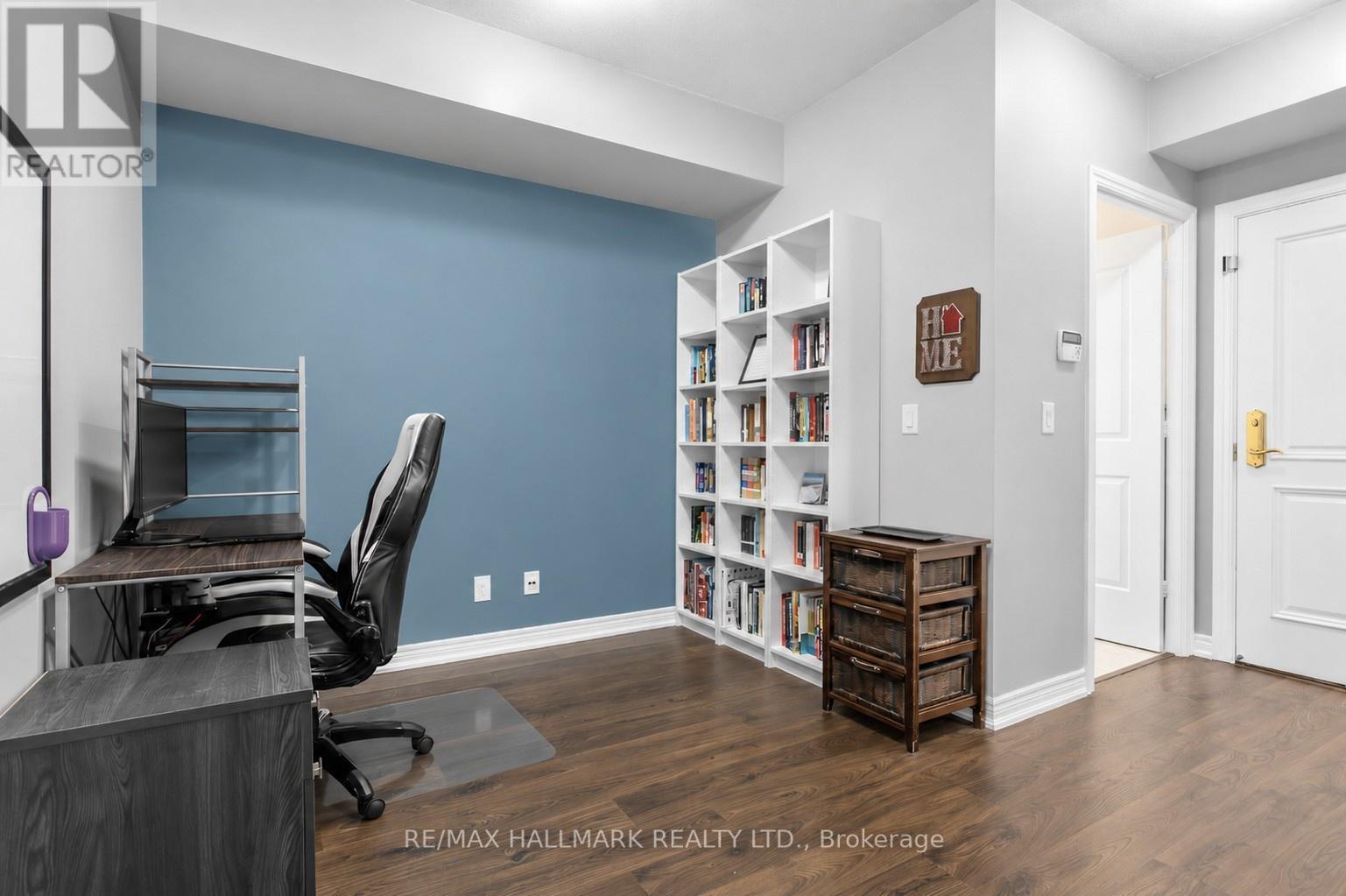 303 - 9245 Jane Street Property Photo 6