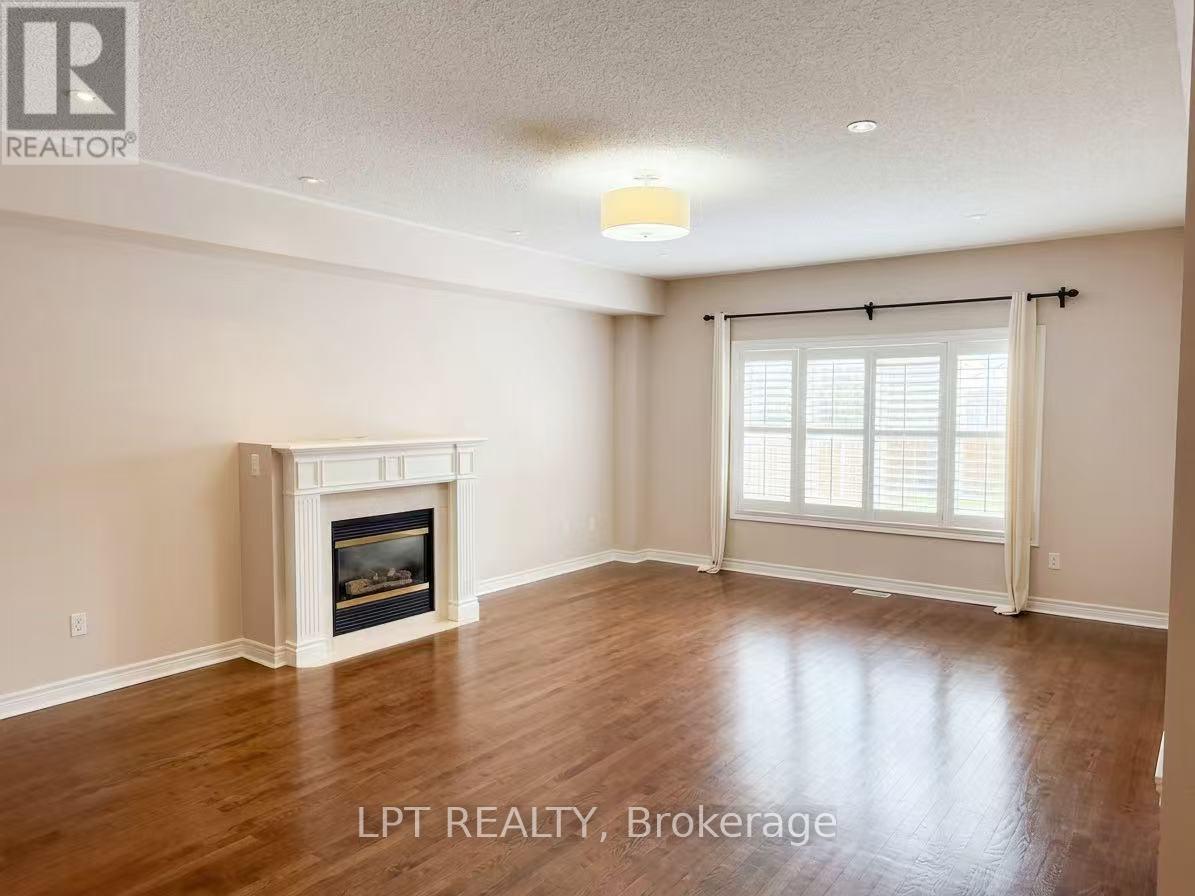 58 Angus Glen Boulevard Property Photo 9