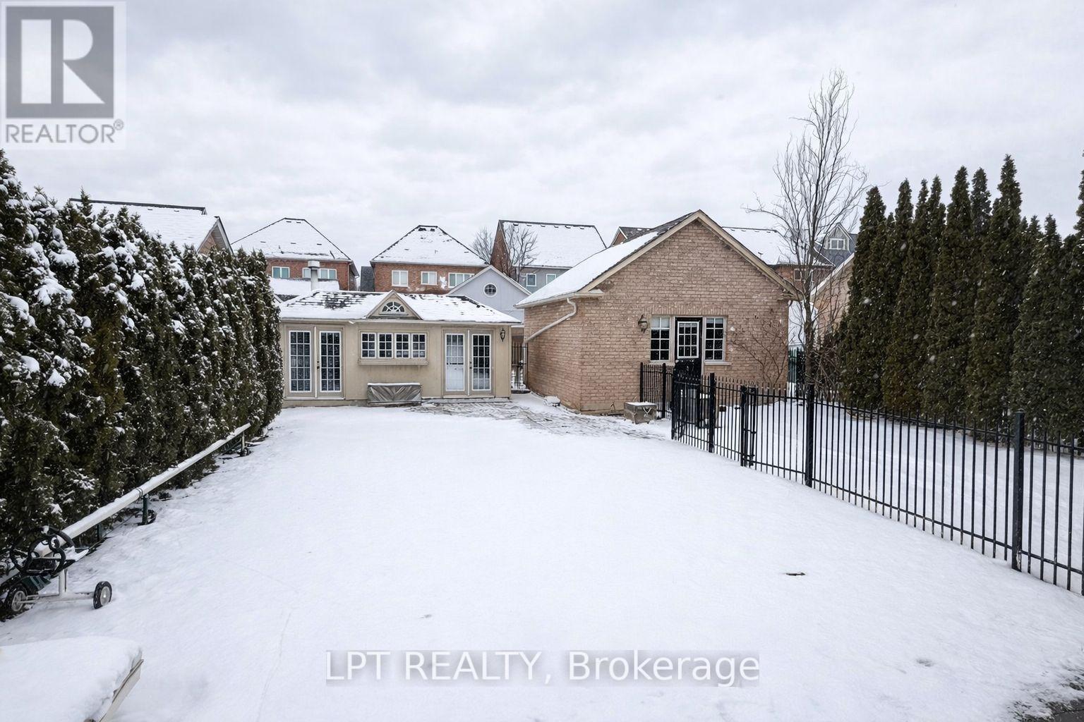 58 Angus Glen Boulevard Property Photo 10