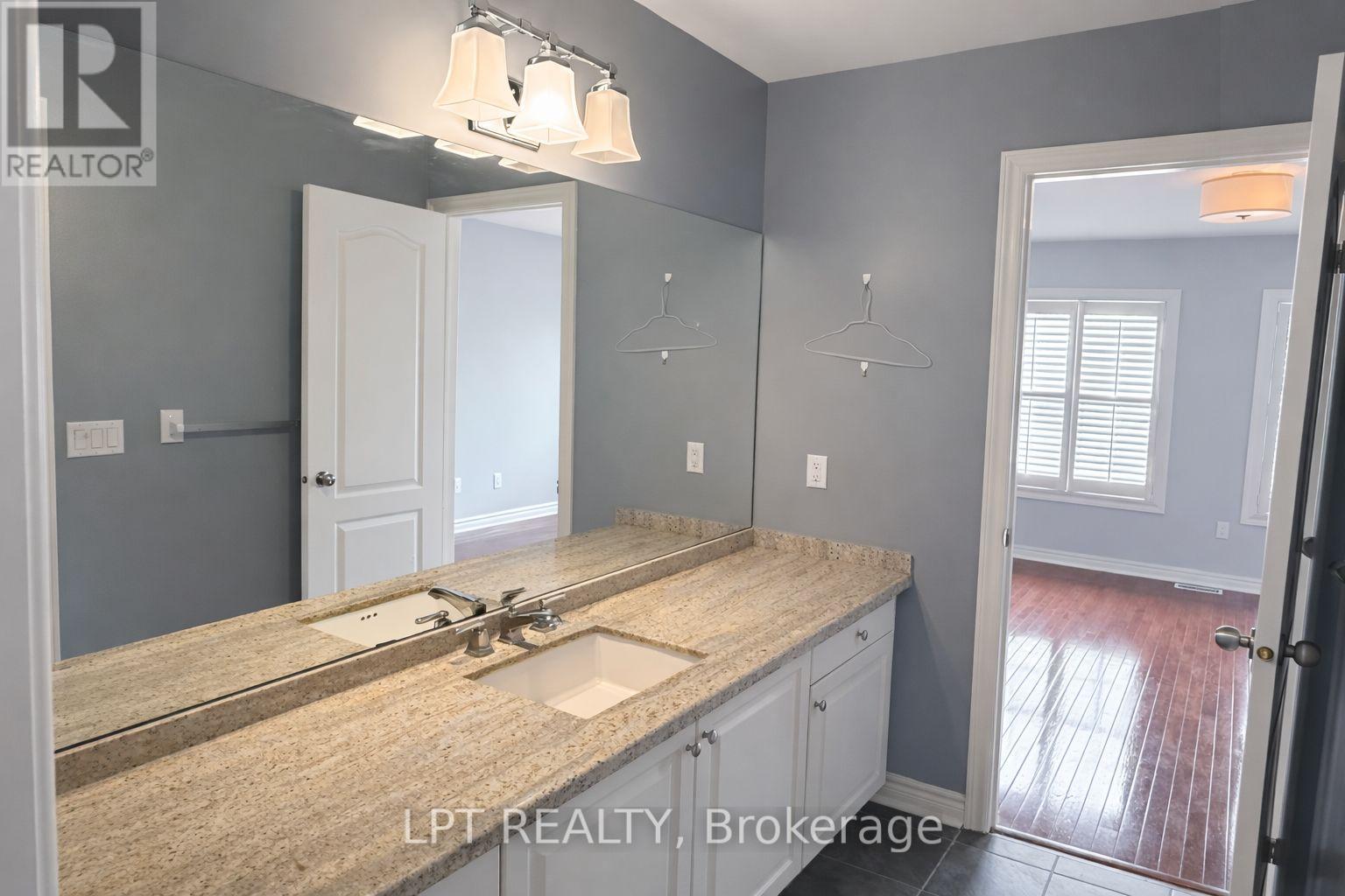 58 Angus Glen Boulevard Property Photo 18