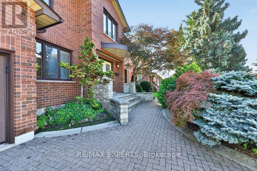 96 Benjamin Drive Property Photo 2