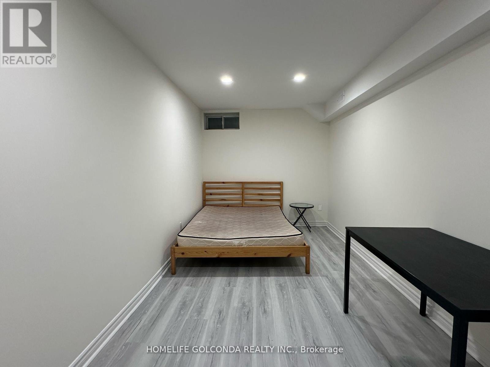 37 Halder Crescent Property Photo 5