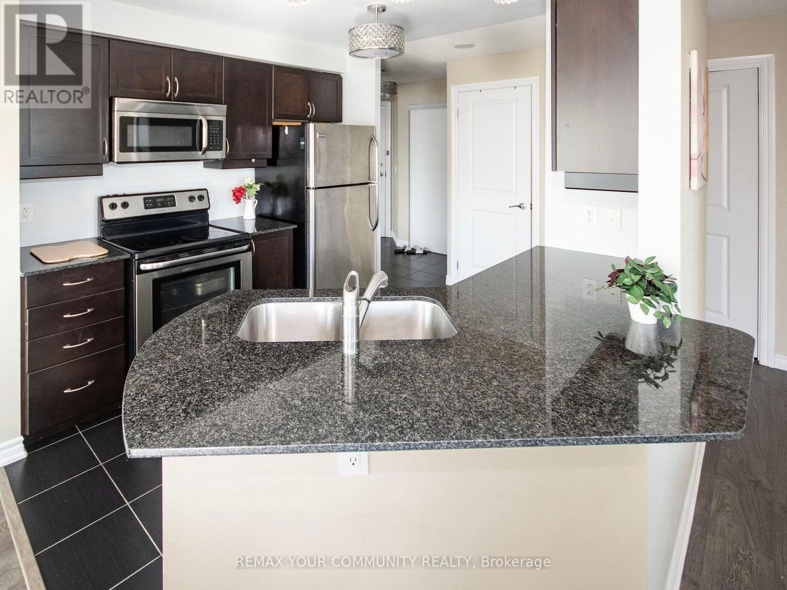 311 - 7730 Kipling Avenue Property Photo 5