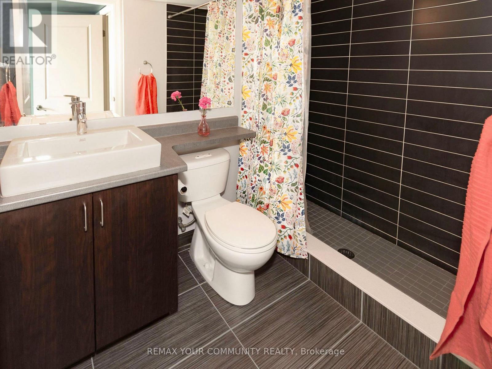 311 - 7730 Kipling Avenue Property Photo 10