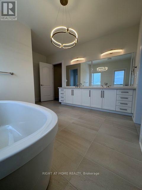 21 Casavant Court Property Photo 30