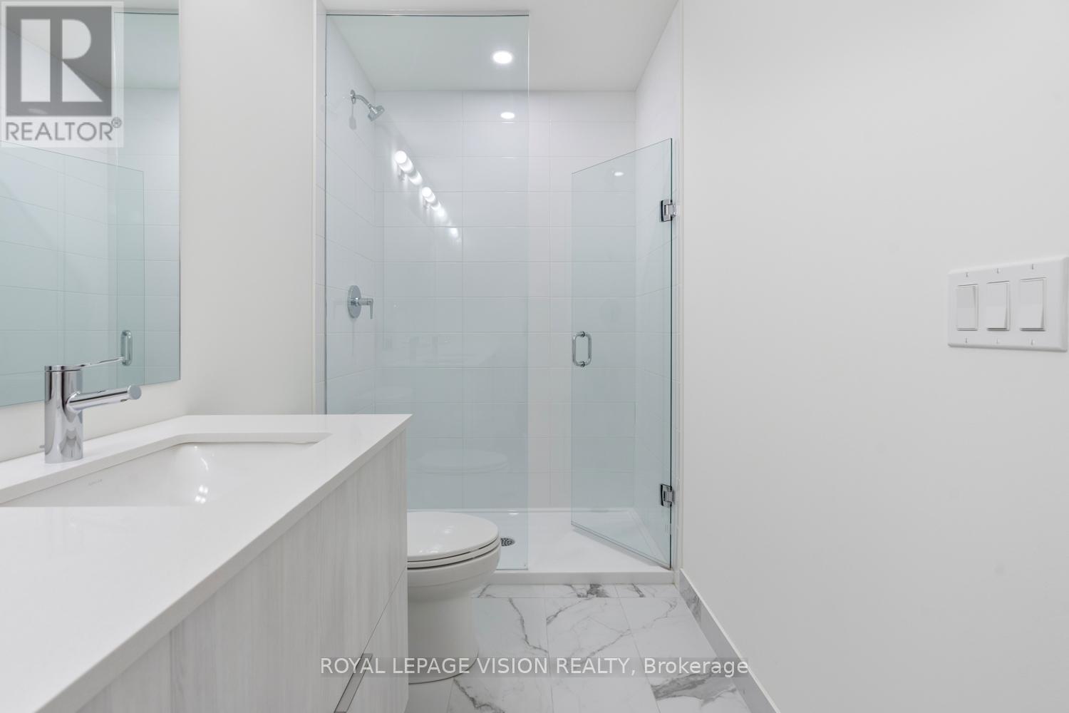 625 - 2 David Eyer Road Property Photo 10