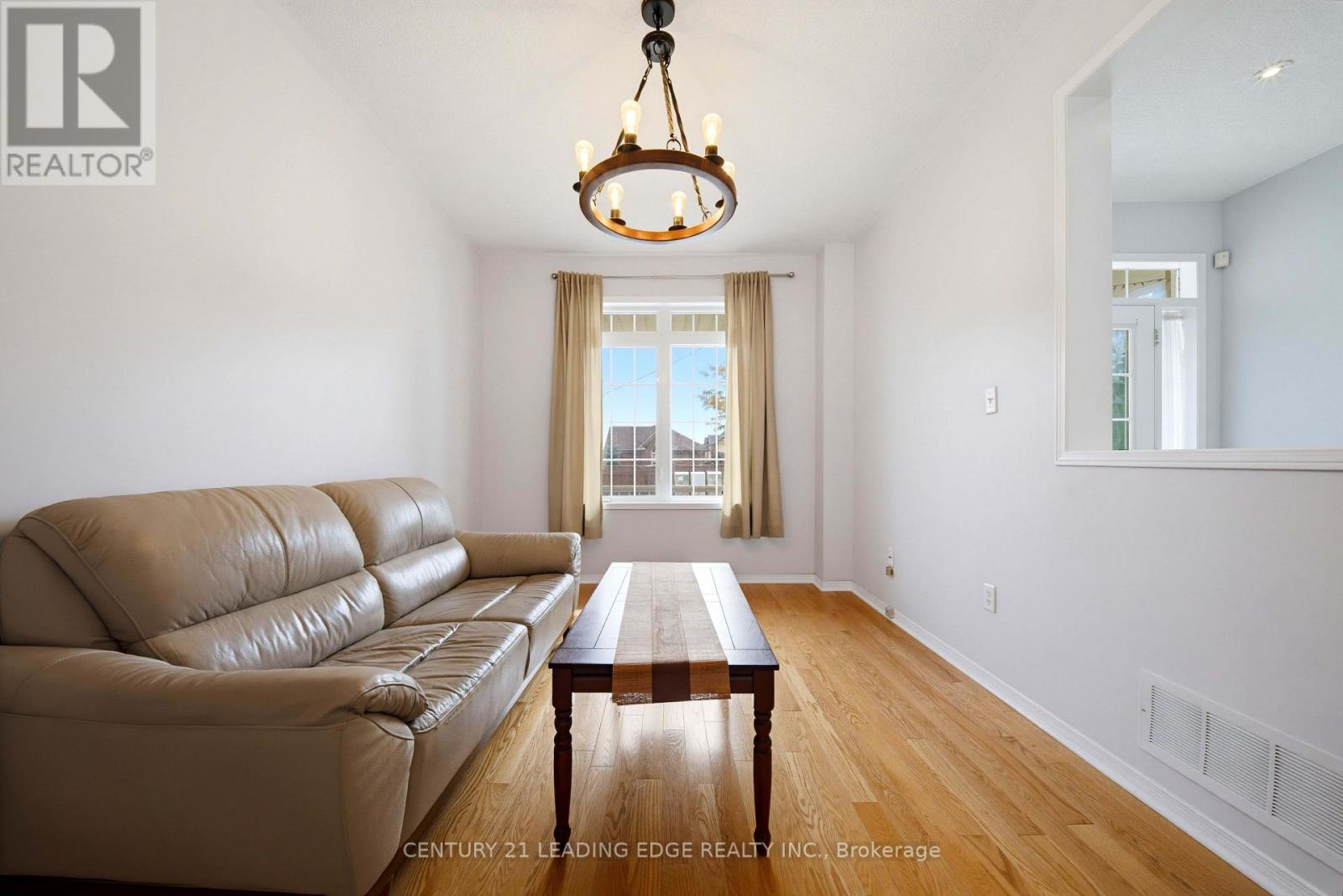 818 Castlemore Avenue Property Photo 14
