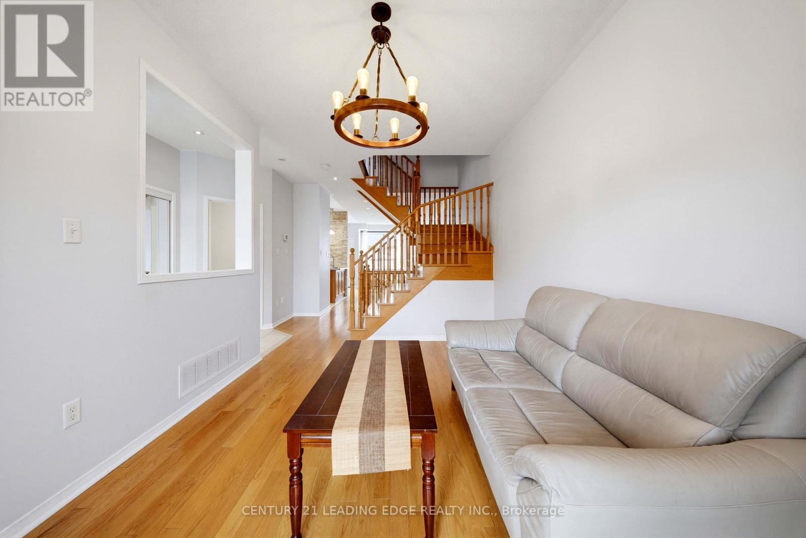 818 Castlemore Avenue Property Photo 15