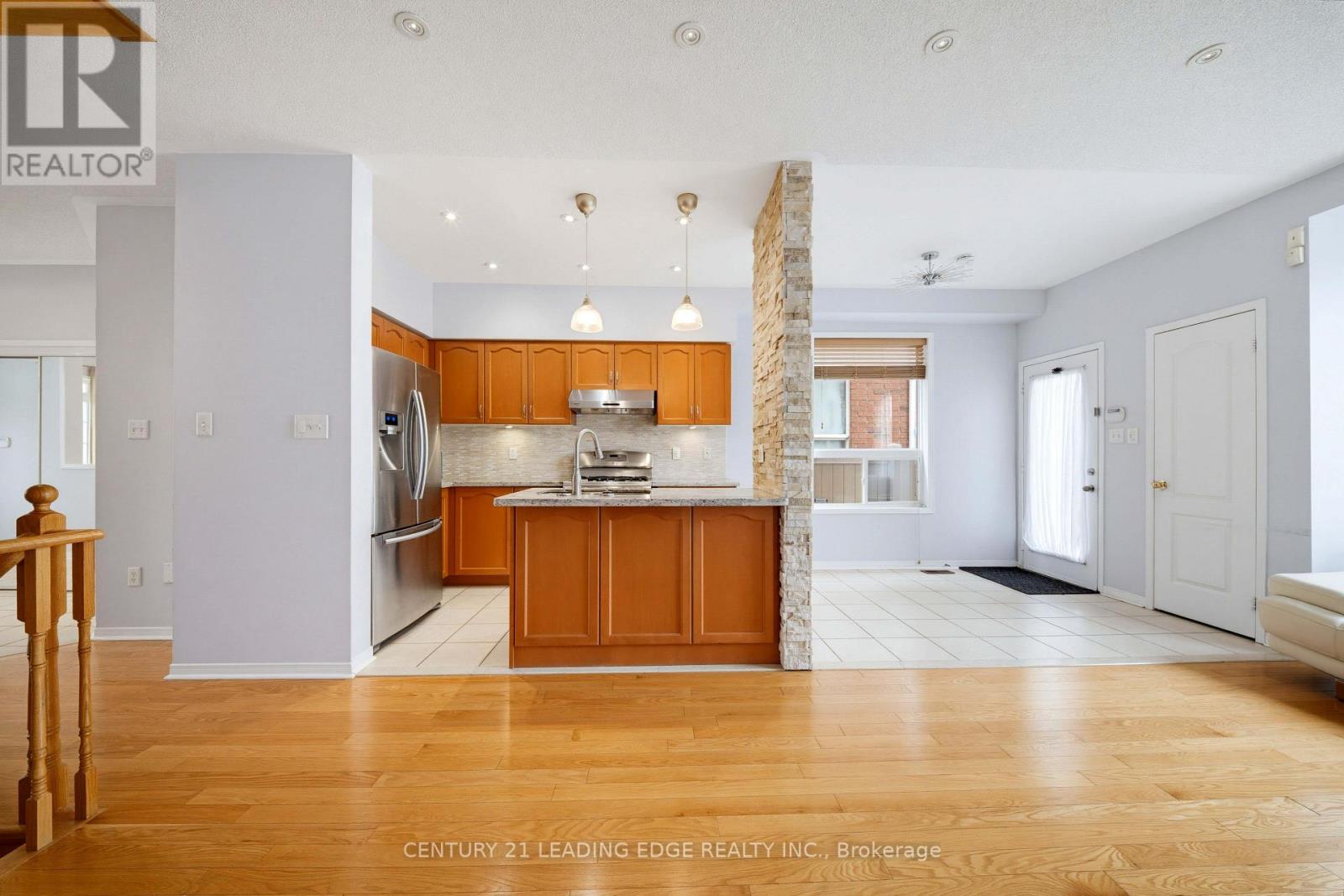818 Castlemore Avenue Property Photo 18