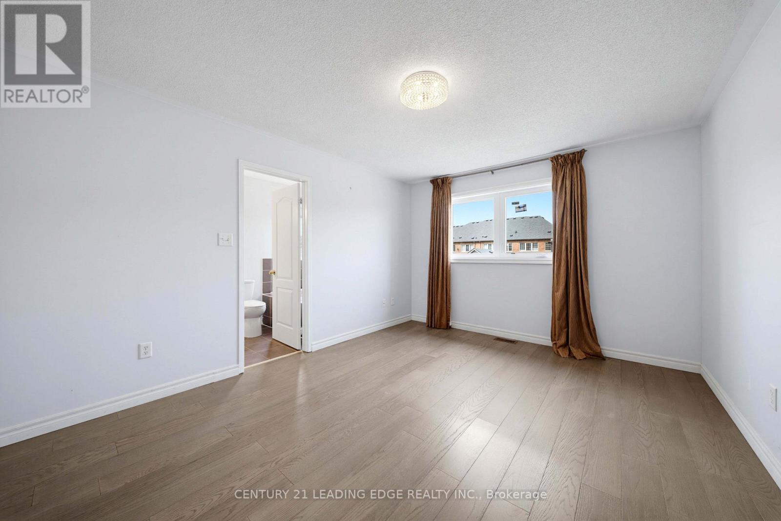 818 Castlemore Avenue Property Photo 30