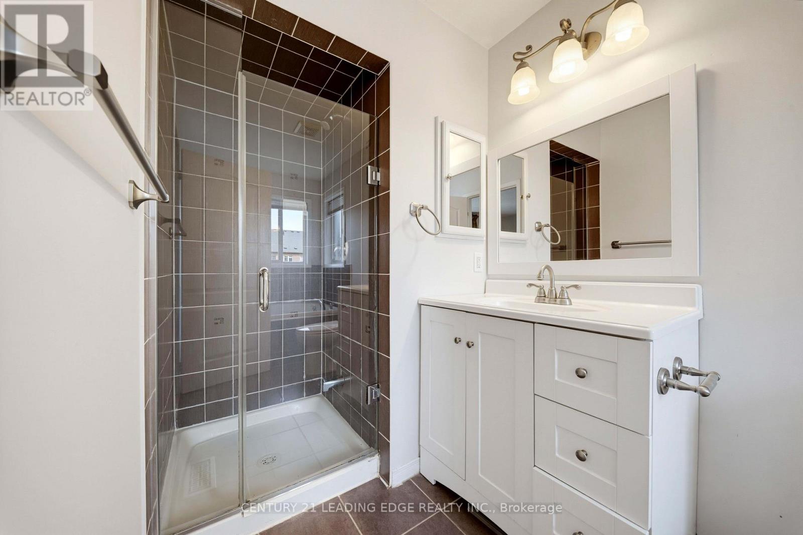 818 Castlemore Avenue Property Photo 33