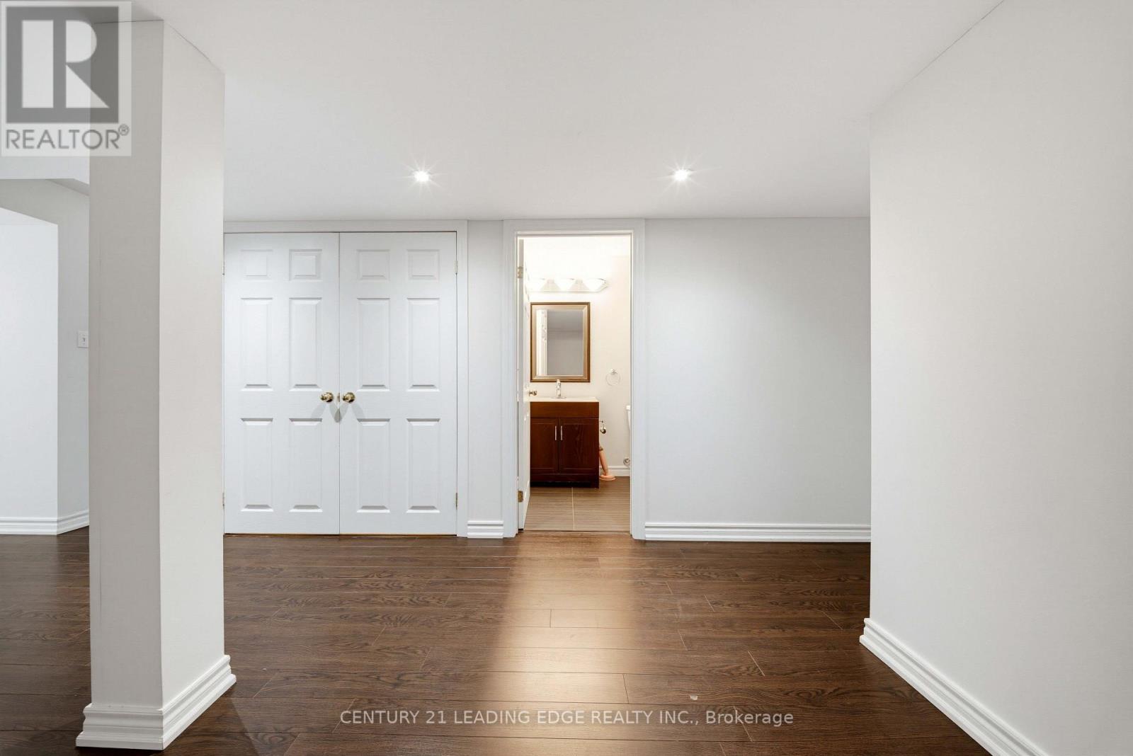 818 Castlemore Avenue Property Photo 40